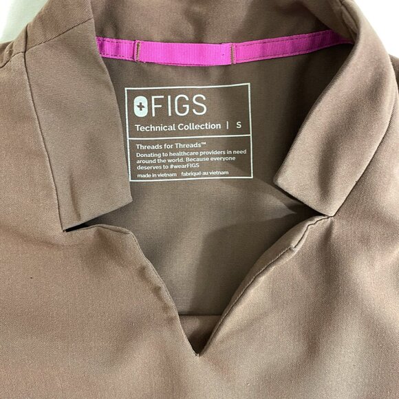 Figs Scrub Set Fitted Top and Zamora Joggers Mocha Brown Technical collection - Picture 8 of 12